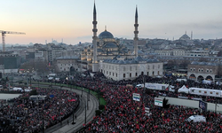 İstanbul'da tarihi an: Yüz binler Gazze için yürüdü