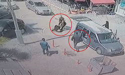4 zorba bir kadını zorla araca bindirmek istedi! Kahraman vatandaş o anları kamerada...