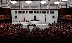 AK Parti’nin yeni anayasa komisyonun ilk toplantı tarihi belli oldu