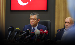 Özgür Özel'den HAK-İŞ'e 'asgari ücrete' ara zam ziyareti
