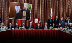 Meclis’te Sırrı Süreyya Önder’e anma: Bahçeli, Önder'in fotoğrafına dokunarak rahmet diledi