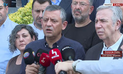 Özel'den Ferdi Zeyrek'in sağlık durumuna ilişkin yeni açıklama: Hocalarımız süreci WhatsApp üzerinden takip ediyor