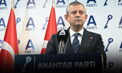 Özgür Özel'den İzmir'deki grevle ilgili açıklama: “Bir çözüm mutlaka bulunacaktır”