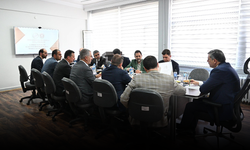 Erzurum Valiliği'nde sokak hayvanları için çözüm toplantısı