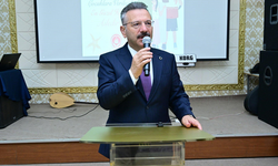 Vali Aksoy, koruyucu ailelerle bir araya geldi
