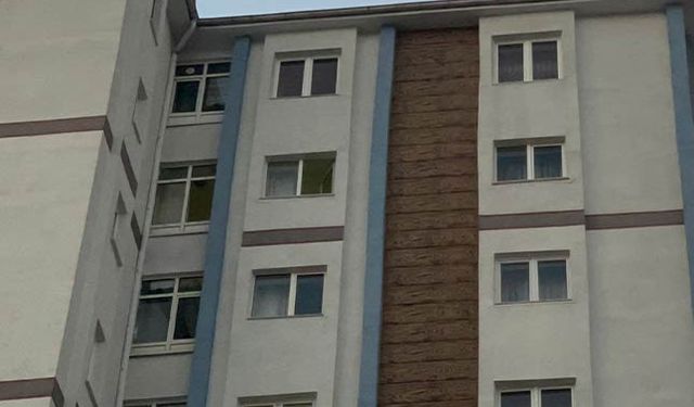 Kayseri'de 9'uncu kattan düşen İpek, öldü