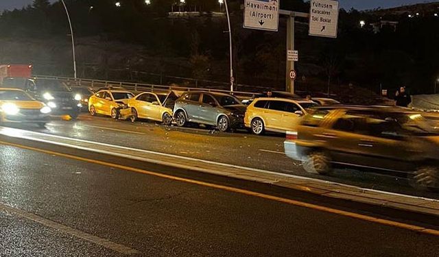 Ankara'da 8 aracın karıştığı zincirleme kaza: 2 yaralı