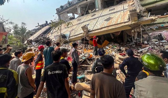 Myanmar'daki yıkıcı iki deprem! Can kaybı 2 binlere yaklaştı