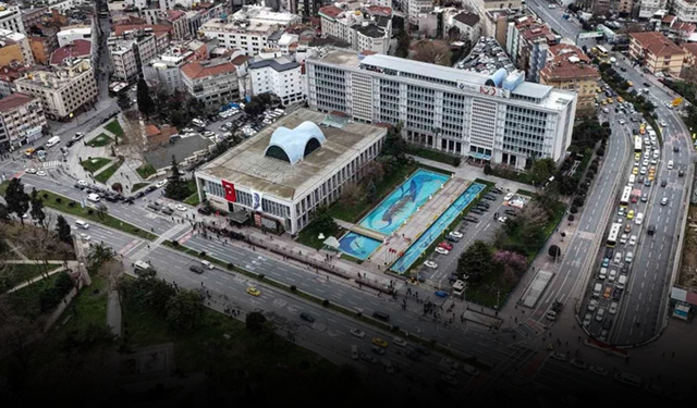 İBB’ye yolsuzluk soruşturmasında ikinci dalga: Aralarında üst düzey isimlerin de olduğu 47 kişi gözaltında