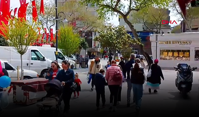 İstanbul'da depremden sonra vatandaşlar sokağa döküldü
