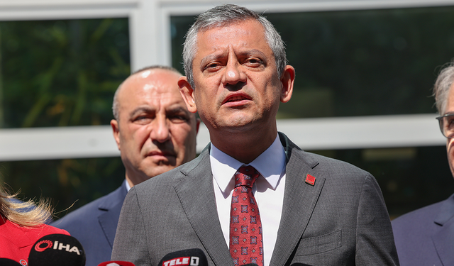 CHP lideri Özel asgari ücrete ara zam turunda! DİSK'ten sonra TİSK'le görüştü