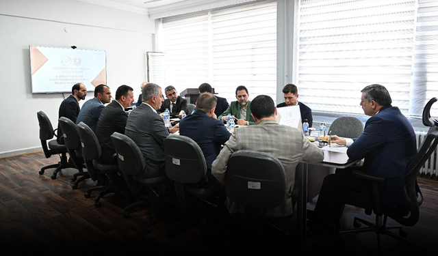 Erzurum Valiliği'nde sokak hayvanları için çözüm toplantısı