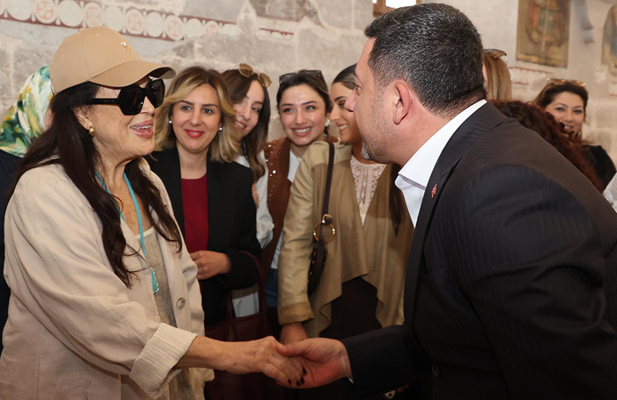 Türkan Şoray'ı duygulandıran ziyaret