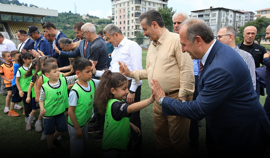 “Herkes için futbol şenliği” renkli kapanışla sona erdi