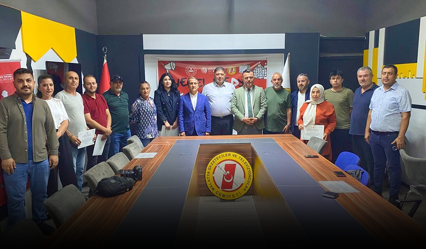 Malatya’da yerel Medya Akademisi mezunlarını verdi