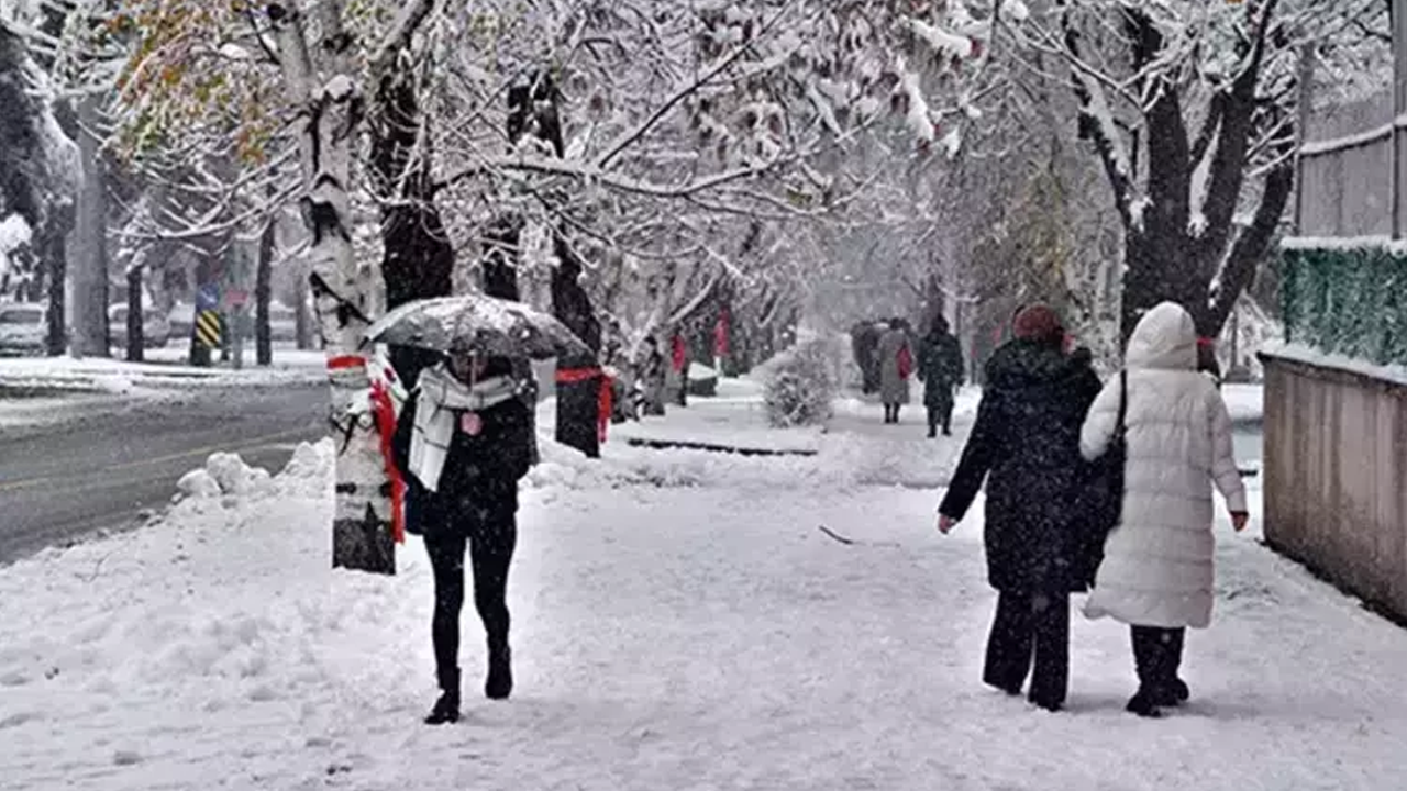 Akom’dan İstanbul Için Son Dakika Kar Alarmı