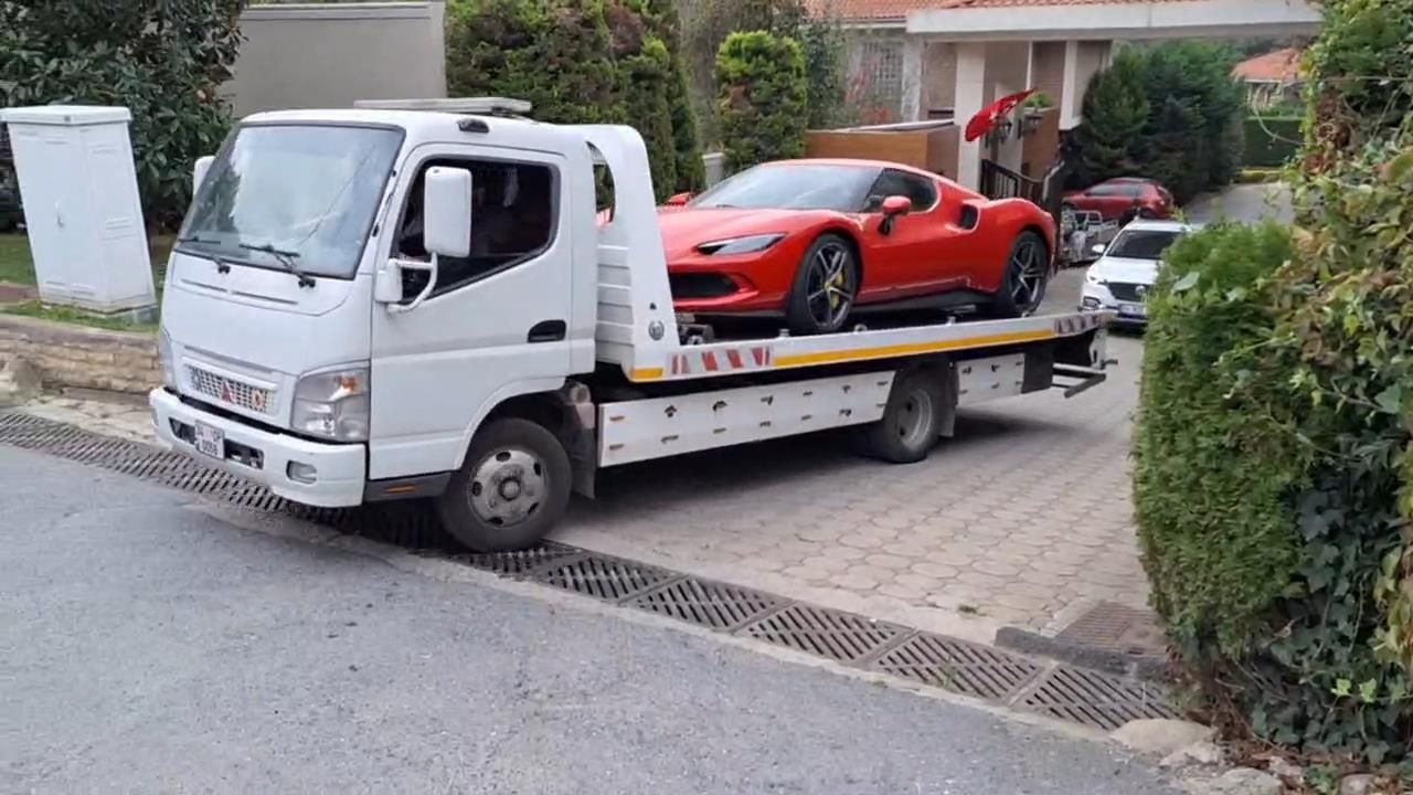 Dilan Polat Araclari Emniyete Ta