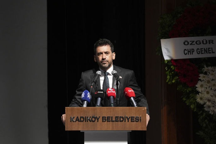 Kültür Bakan Yardımc Batuhan Mumcu C5993B82Faba22C76331