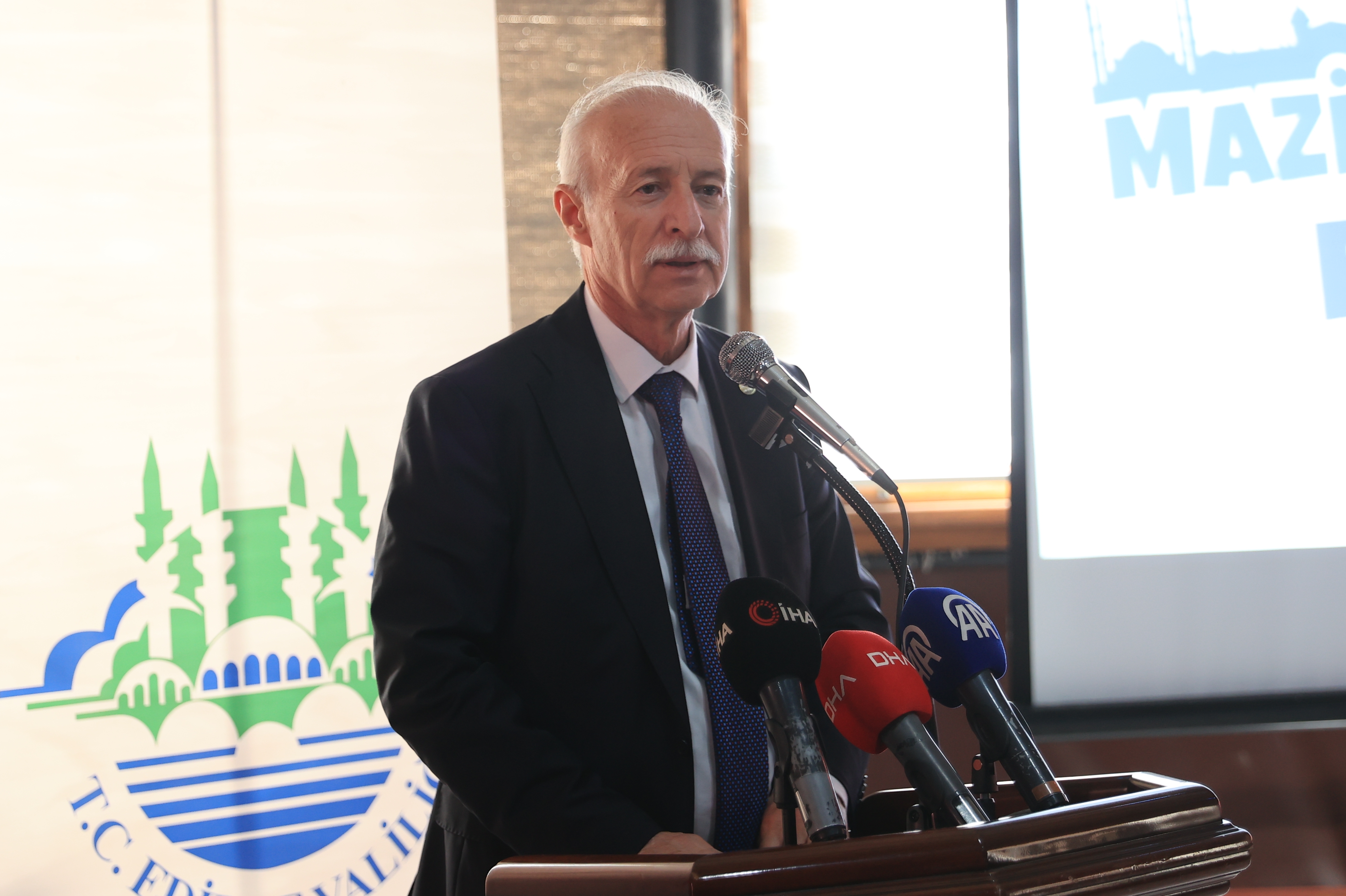 Aa Trakya Üniversitesi Rektörü Prof. Dr. Mustafa Hatipler